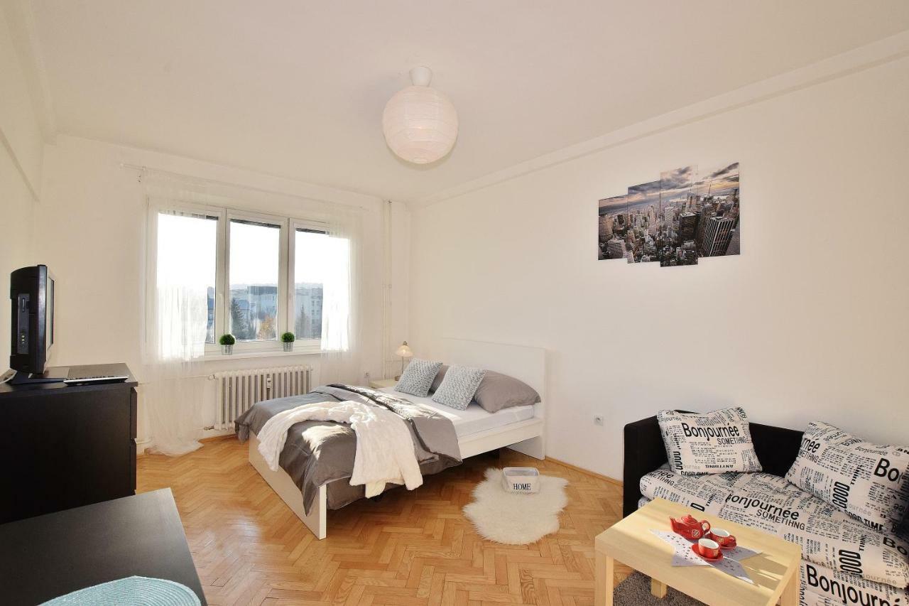 برنو Apartment Porici المظهر الخارجي الصورة